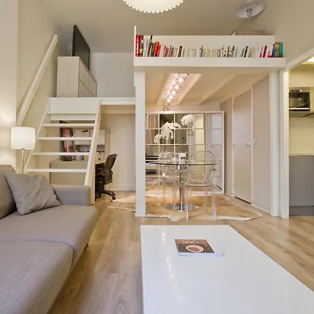 Spacious Studio Near Parc Monceau Appartamento *