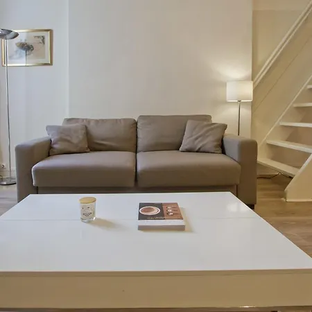 Spacious Studio Near Parc Monceau Appartamento