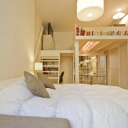 Apartment Spacious Studio Near Parc Monceau *